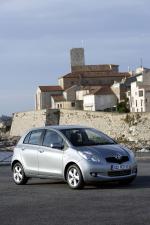 Toyota Yaris 2005 года